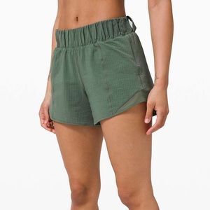 Lululemon HR Hotty Hots *Seersucker 4” Algae Green size 6!